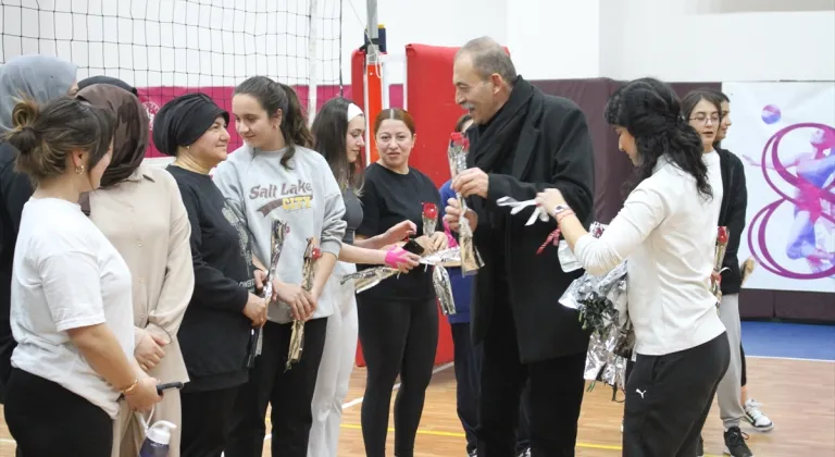 Van'da kadınlara yönelik voleybol turnuvası yapıldı