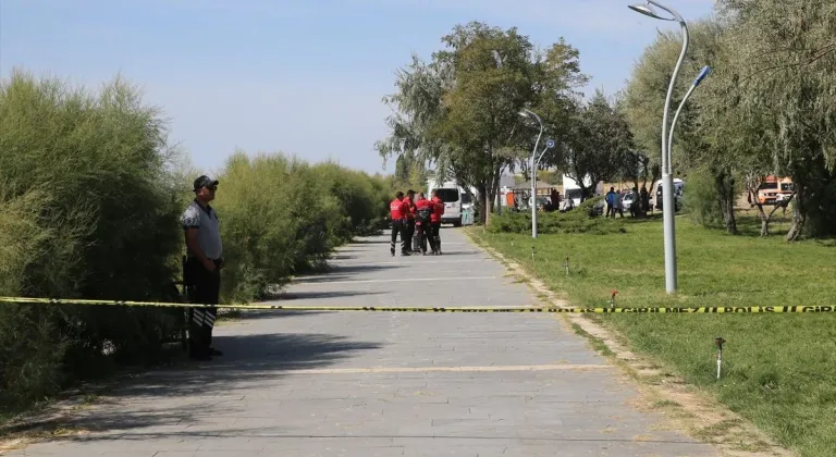 Van'da kaybolan üniversite öğrencisini arama çalışmaları 13'üncü gününde