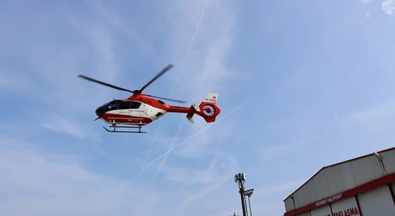 Van'da rahatsızlanan hamile kadın ambulans helikopterle hastaneye kaldırıldı