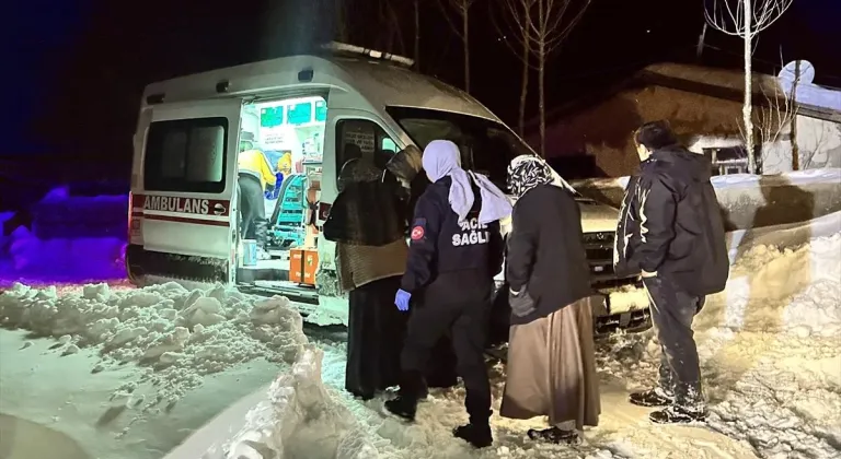 Van'da sobadan sızan gazdan etkilenen anne ve oğlu hastaneye kaldırıldı