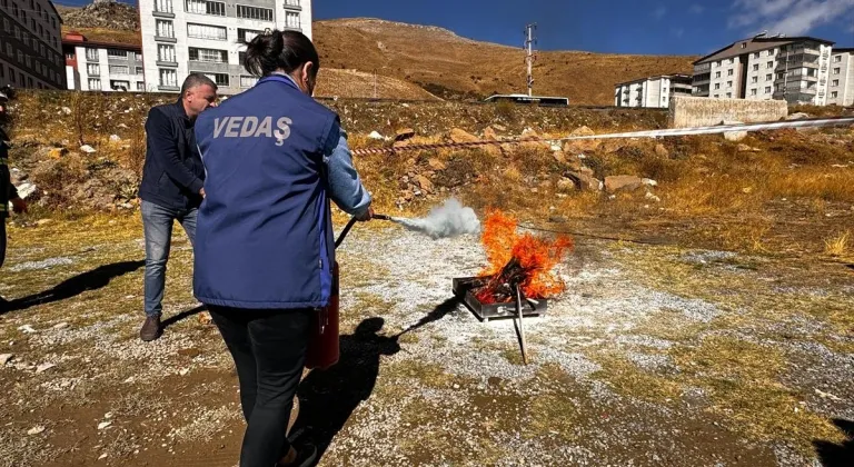 Vangölü Elektrik Dağıtım, Bitlis'te yangın tatbikatı yaptı