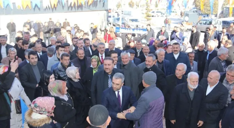 Yeniden aday gösterilen İsmail Say, Edremit'te vatandaşlarla buluştu