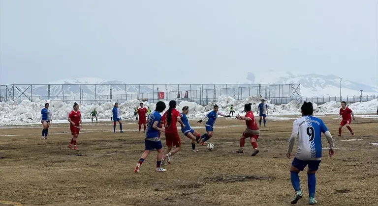 Yüksekova Belediyespor play-off elemelerine katılmaya hak kazandı